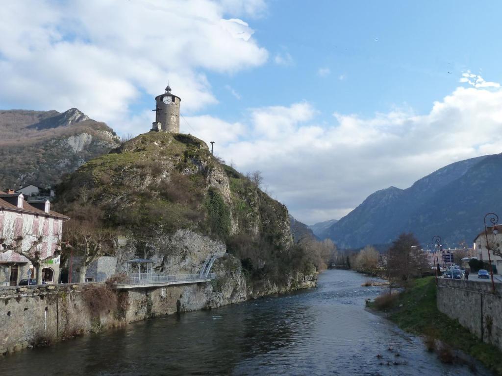 Hôtel Le Bellevue Tarascon-sur-Ariège Buitenkant foto