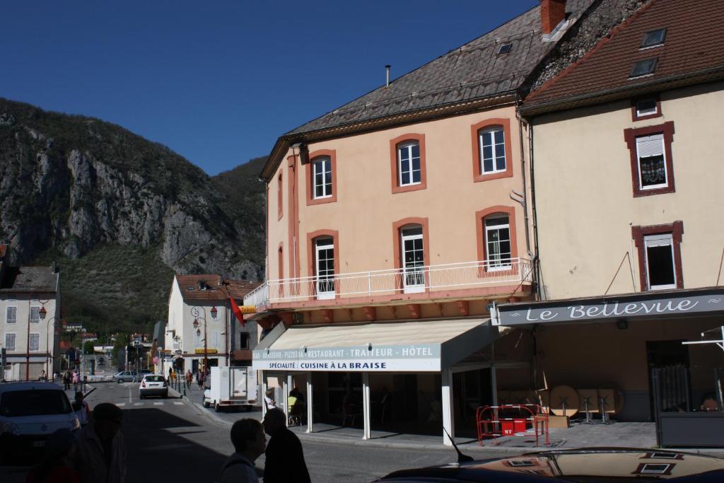 Hôtel Le Bellevue Tarascon-sur-Ariège Buitenkant foto